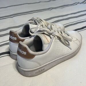 Adidas Women’s Advantage White Sneaker with Rose Gold Size 9